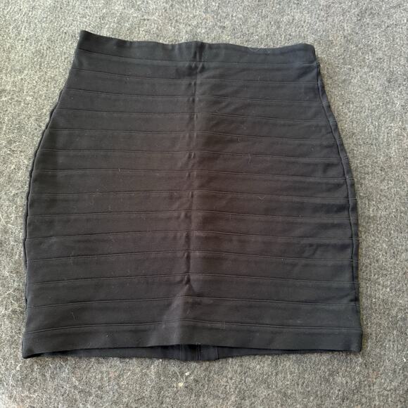 NEW Black Stretch Mini Skirt Sz 10 NWT Express Design Studio Bandage Skirt - Picture 1 of 4